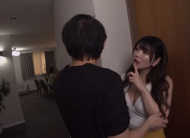 Đến tiệm massage để gặp em KTV ưa thích với cặp bưởi 5 roi siêu chất lượng Himari